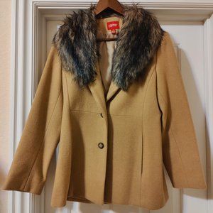 ESPRIT Camel Jacket with Fur Collar